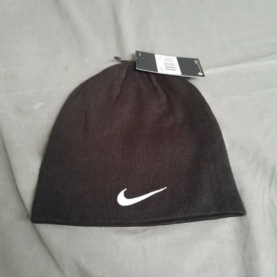 NIKE ADULT UNISEX BLACK BEANIE 
