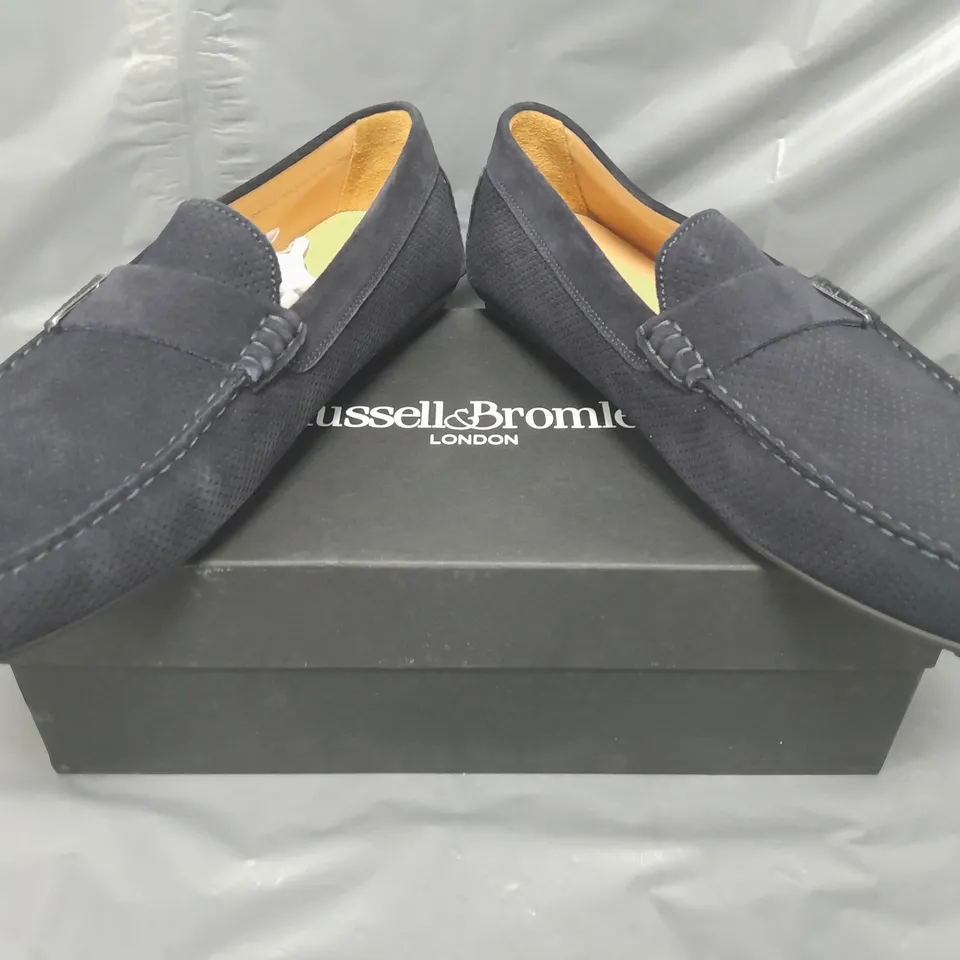 BOXED PAIR OF RUSSELL & BROMLEY REGGIE SUEDE SHOES IN NAVY EU SIZE 45