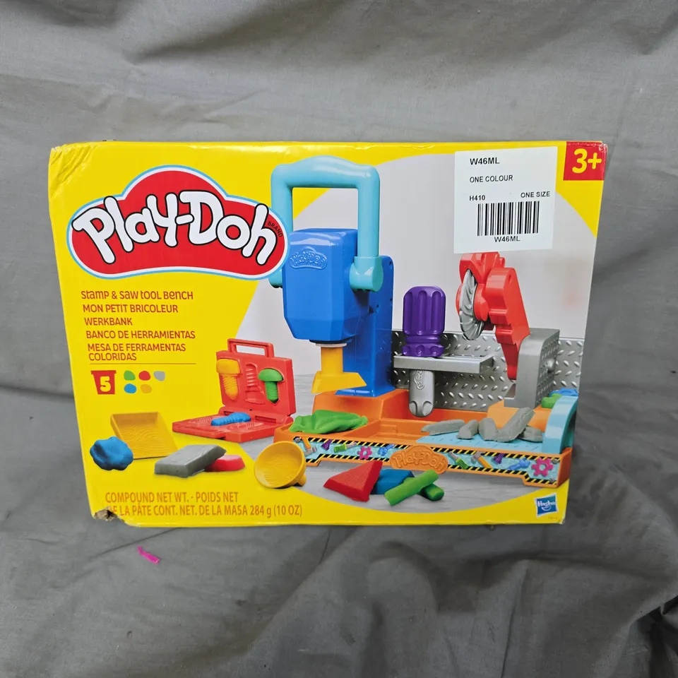 PLAY DOH STAMP AND SAW TOOL BENCH RRP £18.99