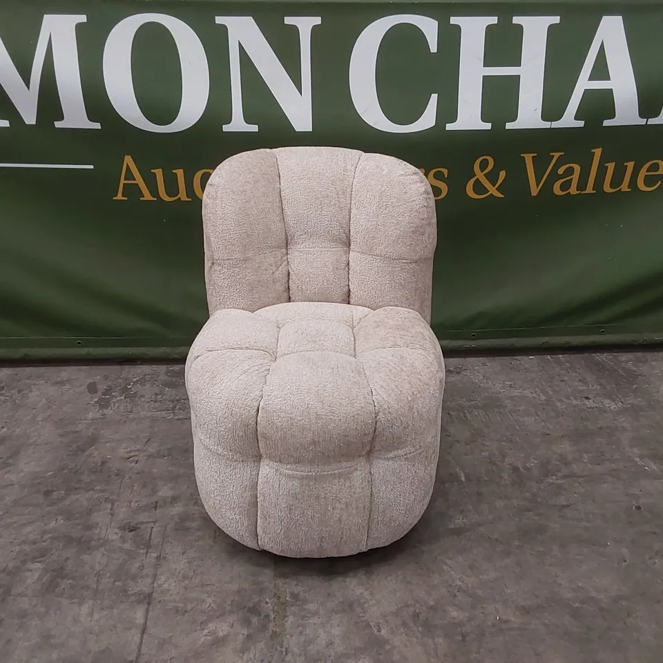 QUALITY DESIGNER BUMPER CIRCA GLAM FABRIC DINING CHAIR ON WHEELS - SAND
