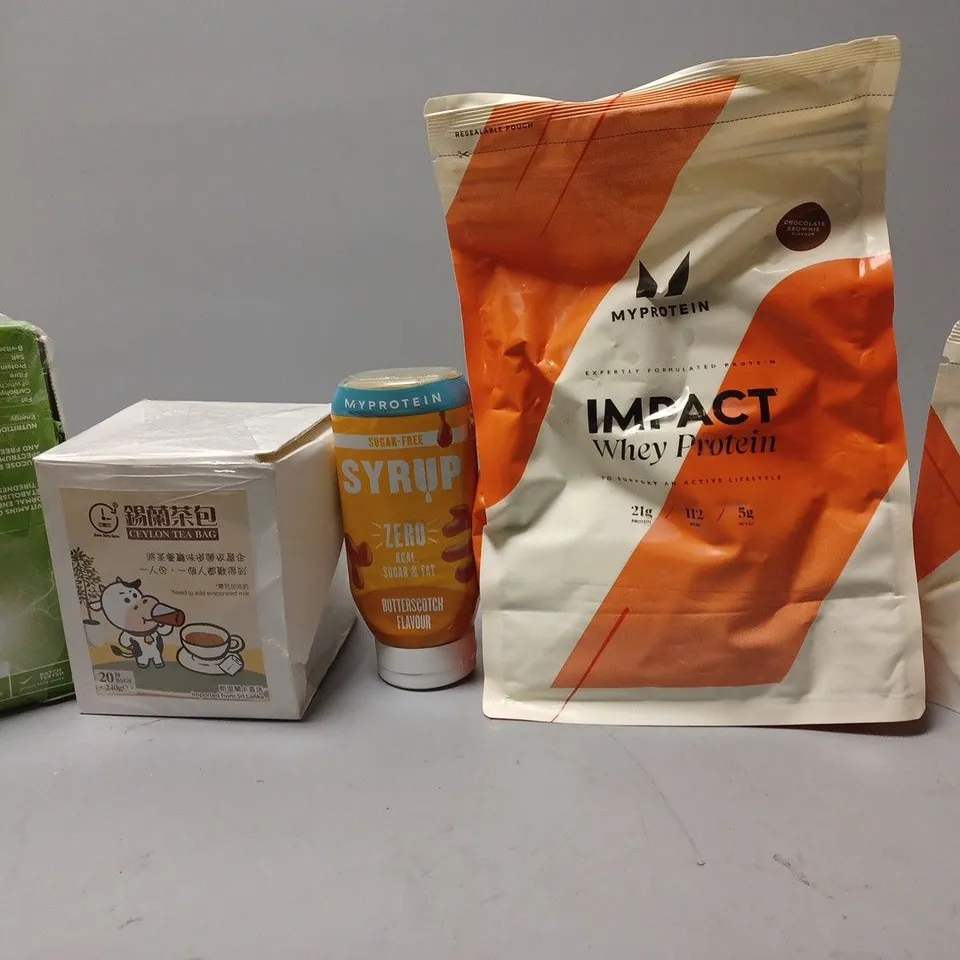 BOX OF APPROX 5 ASSORTED FOOD & DRING ITEMS TO INCLUDE - MY PROTEIN IMPACT WHEY CHOCOLATE BROWINE - MY PROTIEN IMPACT CREATINE - VOOM ELECTRO ENERGY BAR ETC