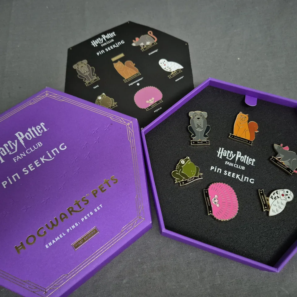 HARRY POTTER FAN CLUB PIN SEEKING 6-PIECE SET