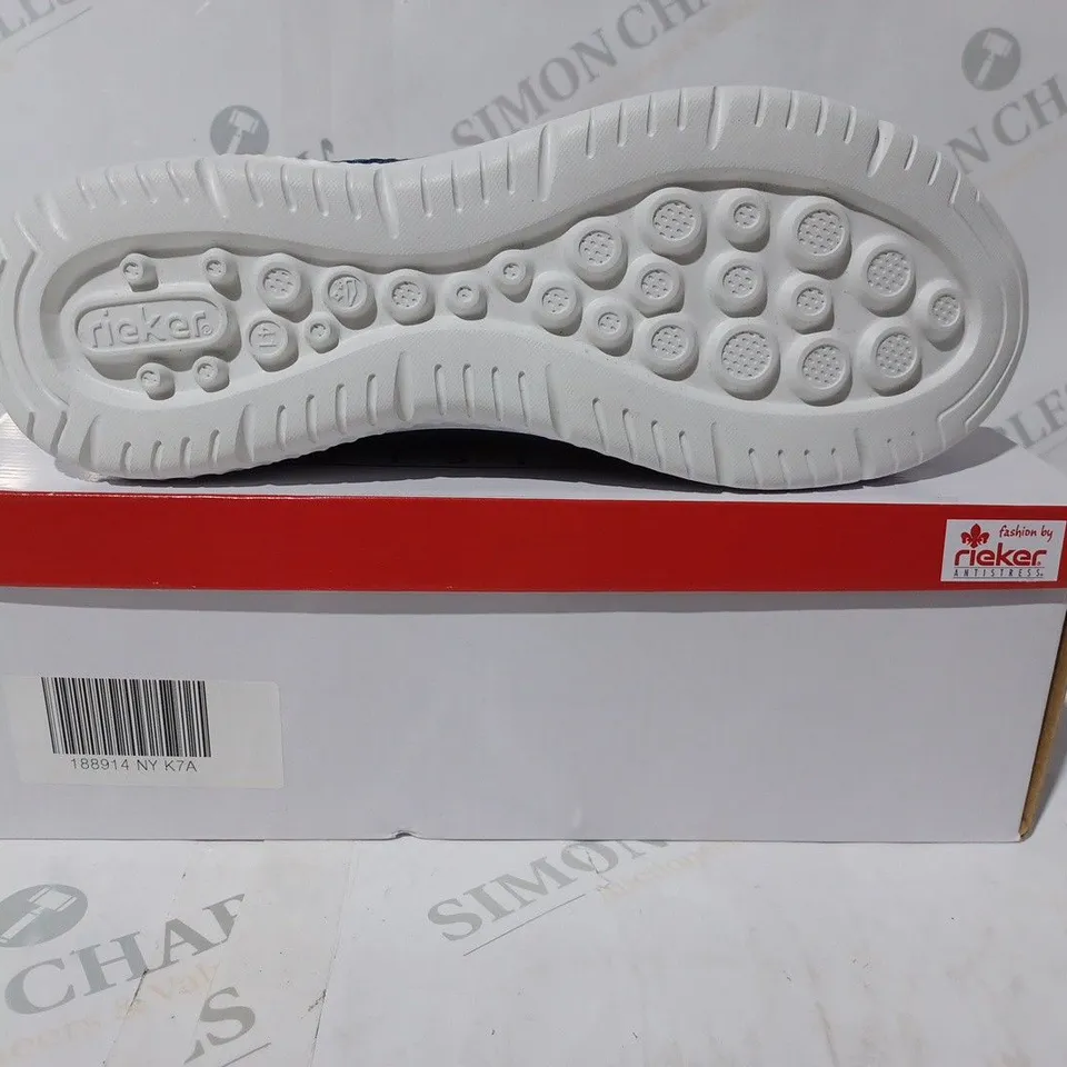 BOXED RIEKER TRAINERS IN NAVY SIZE 7.5