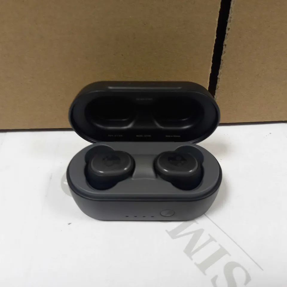 SKULLCANDY TRULY WIRESLESS EARBUDS