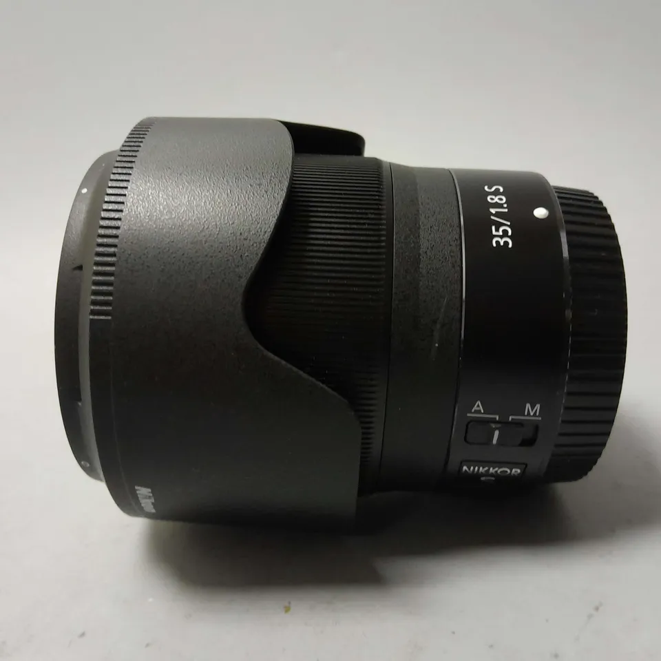 NIKON NIKKOR S Z 35mm 1:1.8 S CAMERA LENS