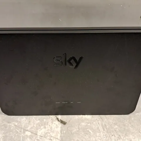 SKY SR 203 ROUTER WIFI SKY Q DUEL 