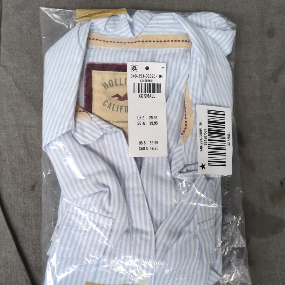 BAGGED HOLLISTER BUTTON-THROUGH STRIPED SHIRT IN BLUE SIZE XXS
