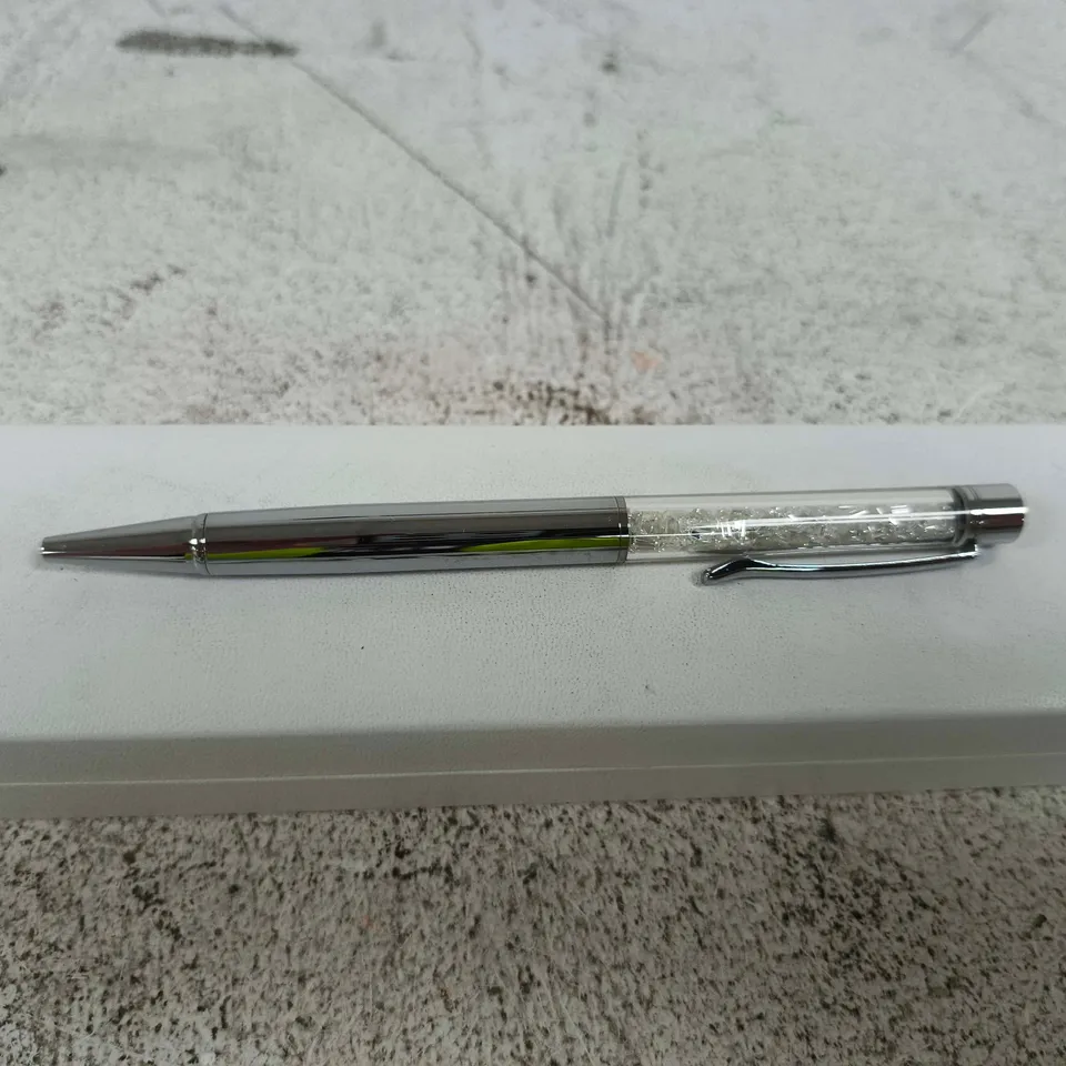 PEN IN PRESENTATION BOX