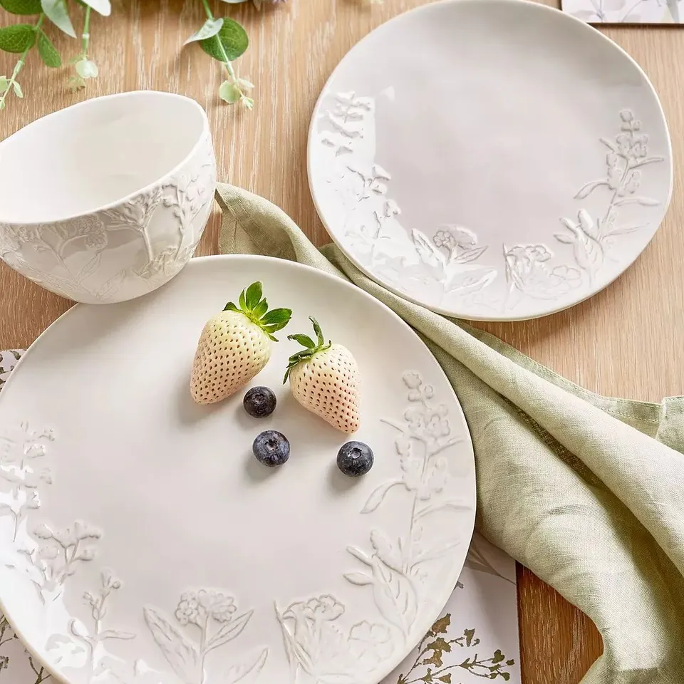 MEADOW 12-PIECE DINNER SET