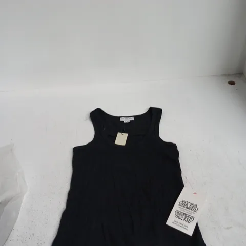 NEVER FULLY DRESSED BLACK SLEEVELESS RIBBED TOP – SIZE M