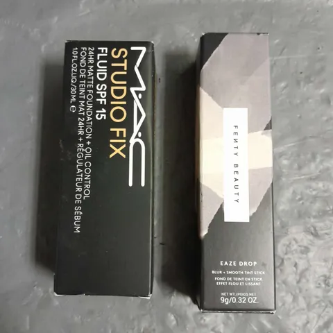 LOT OF 2 COSMETIC PRODUCTS TO INCLUDE - MAC STUDIO FIX MATTE FOUNDATION IN NC20 30ML - FENTY BEAUTYEAZE DROP TINT STICK IN SHADE 1 9G