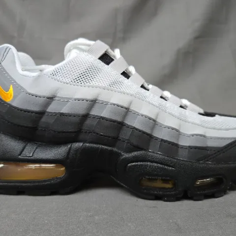 BOXED PAIR OF NIKE AIR MAX 95 SHOES IN BLACK/GREY/GOLD UK SIZE 5.5