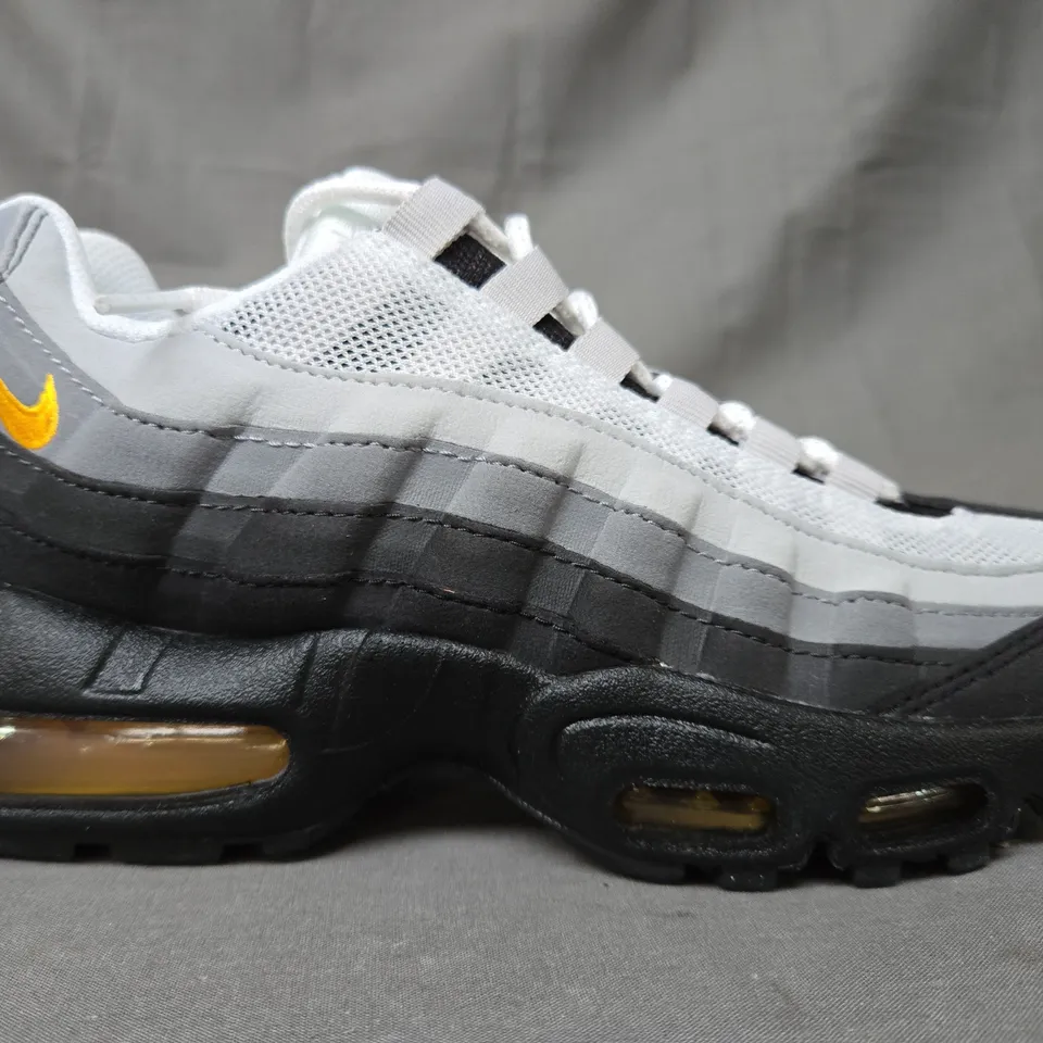 BOXED PAIR OF NIKE AIR MAX 95 SHOES IN BLACK/GREY/GOLD UK SIZE 5.5