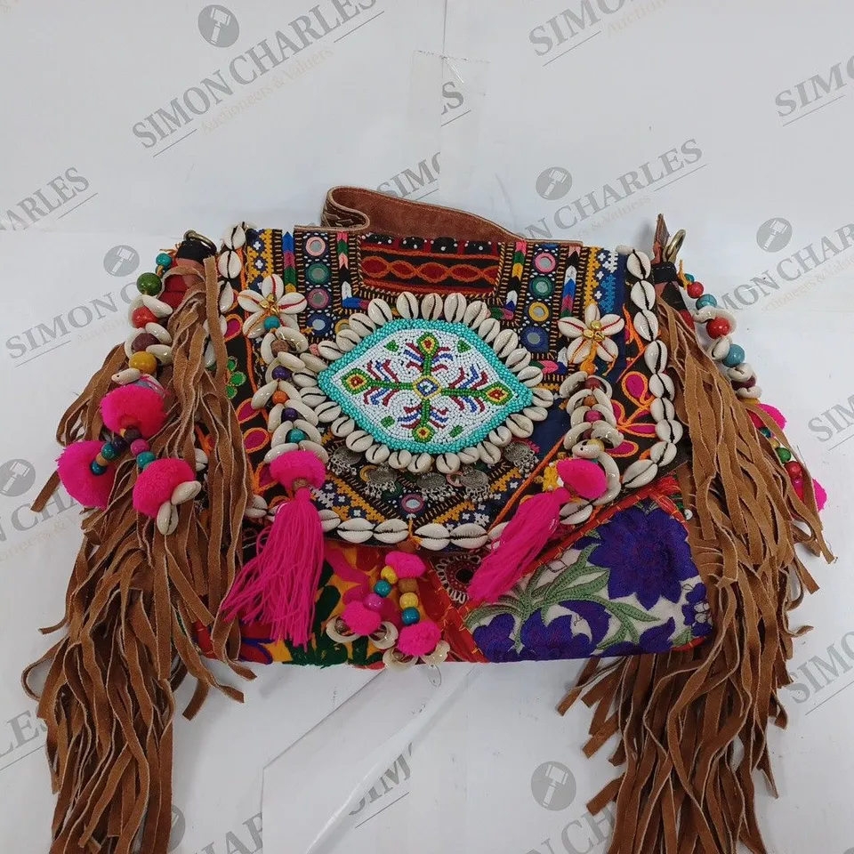 UNBRANDED LEATHER OVER THE SHOULDER BAG 