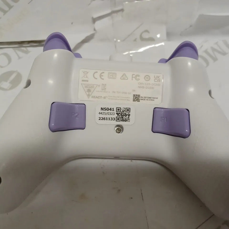 XBOX TURTLE BEACH REACT-R CONTROLLER - LILAC AND WHITE