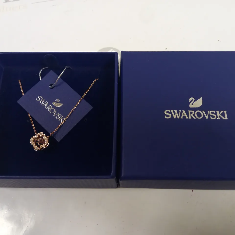 BOXED SWAROVSKI NECKLACE