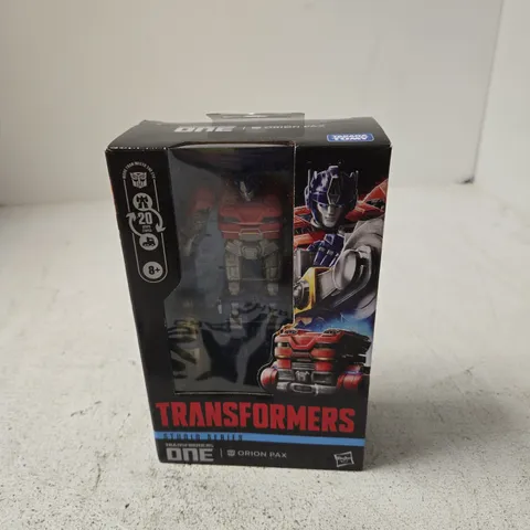 TRANSFORMERS STUDIO SERIES ORION PAX FIGURE – BOXED