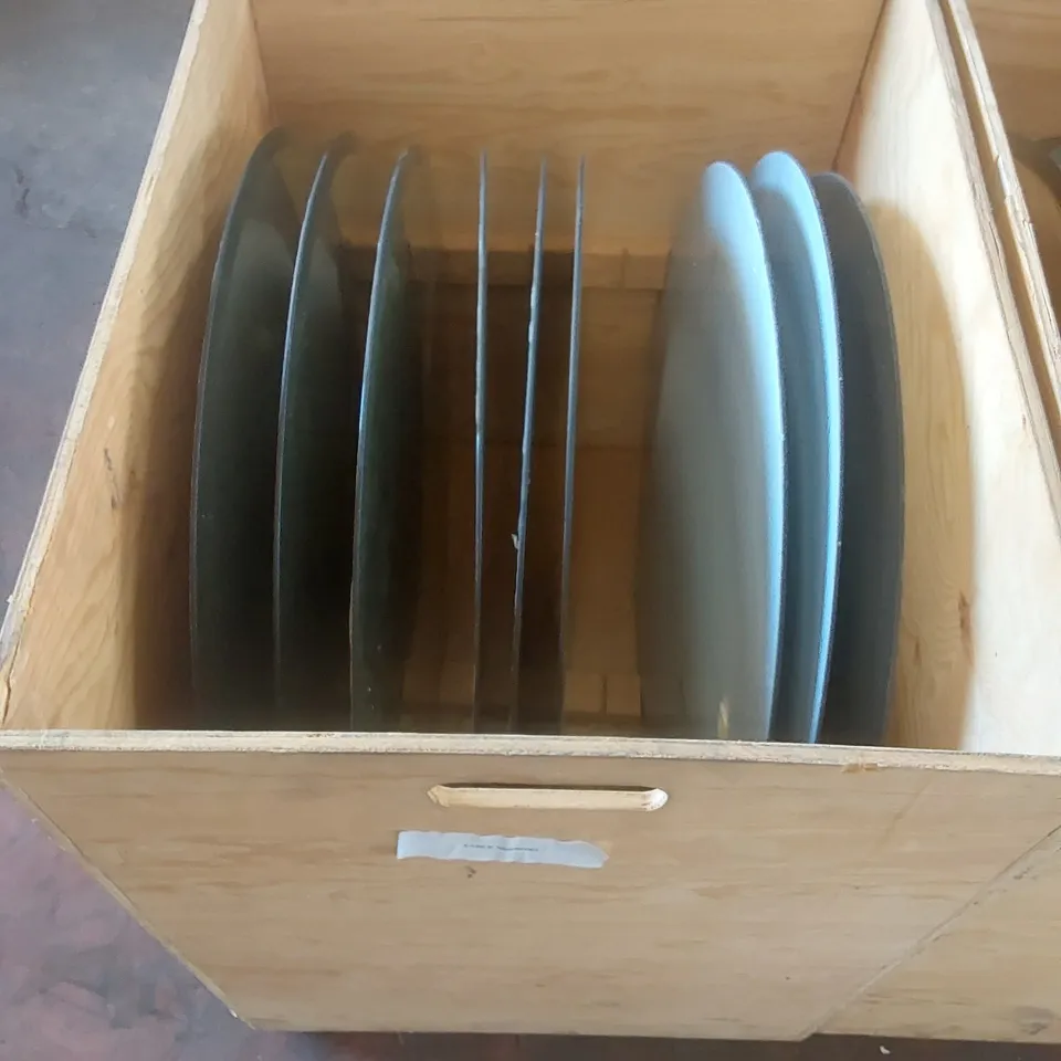 BOX OF APPROX 10 x CIRCULAR MIRRORS