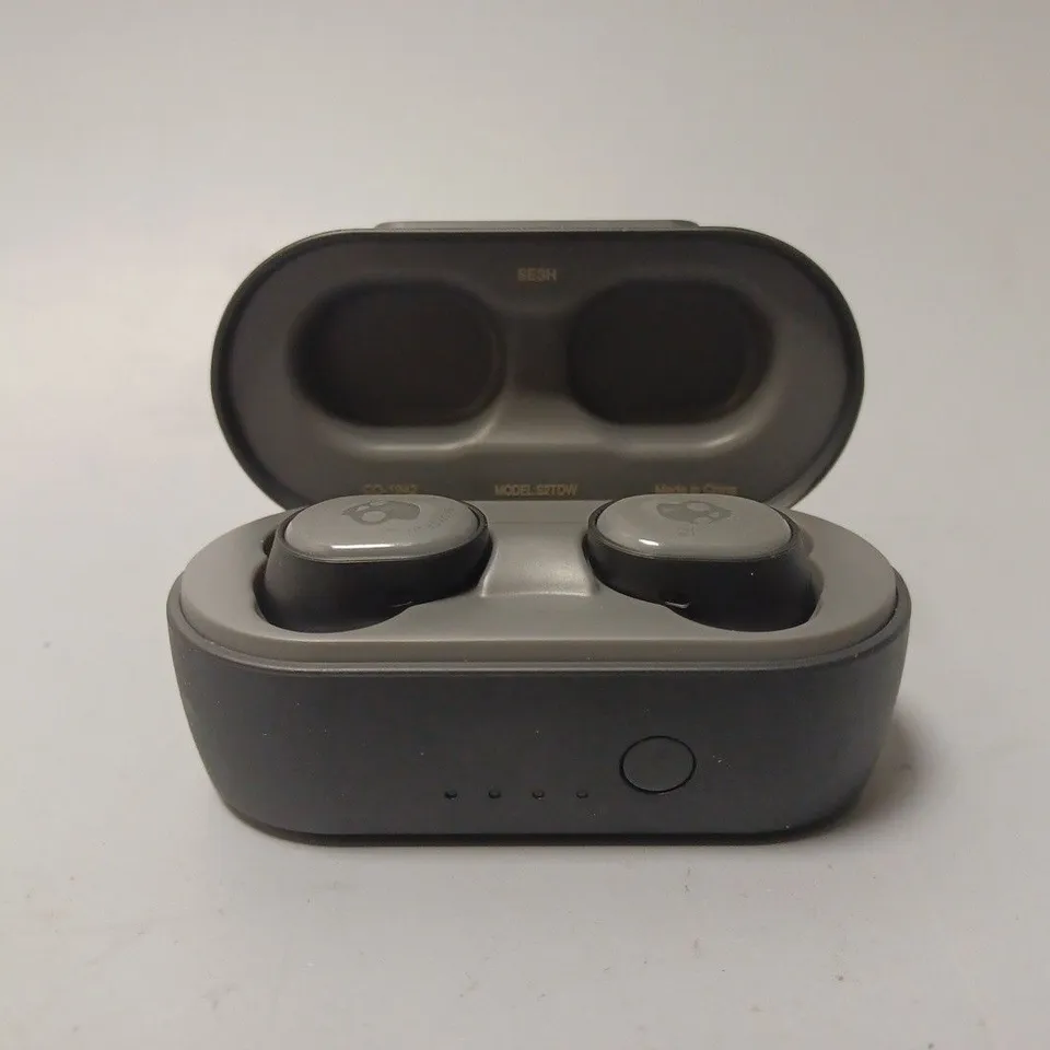 SKULLCANDY SESH EVO TRUE WIRELESS BLUETOOTH EARPHONES