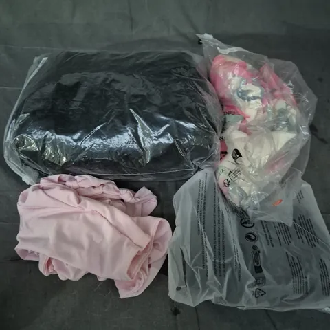 APPROXIMATELY 25 ASSORTED CLOTHING AND FASHION PRODUCTS IN VARIOUS STYLES AND SIZES - COLLECTION ONLY