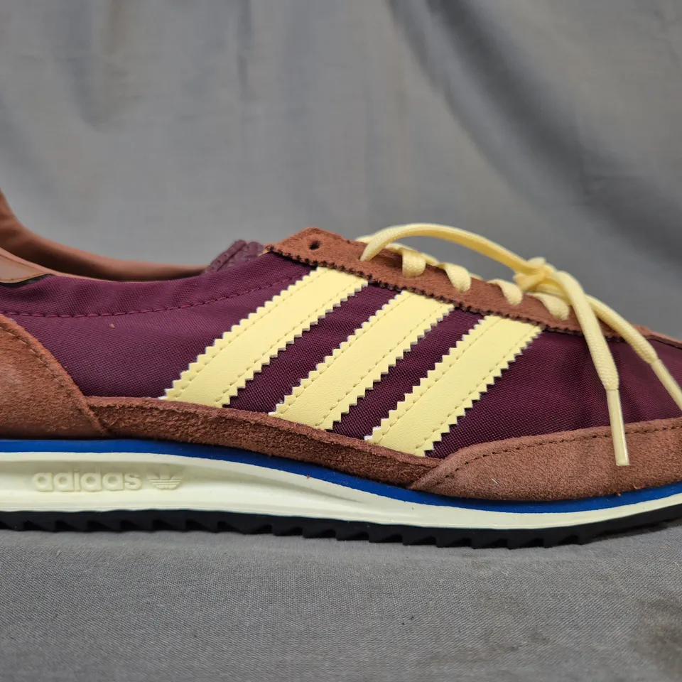 BOXED PAIR OF ADIDAS WOMEN'S SL 72 OG SHOES IN MAROON/CREAM UK SIZE 7.5