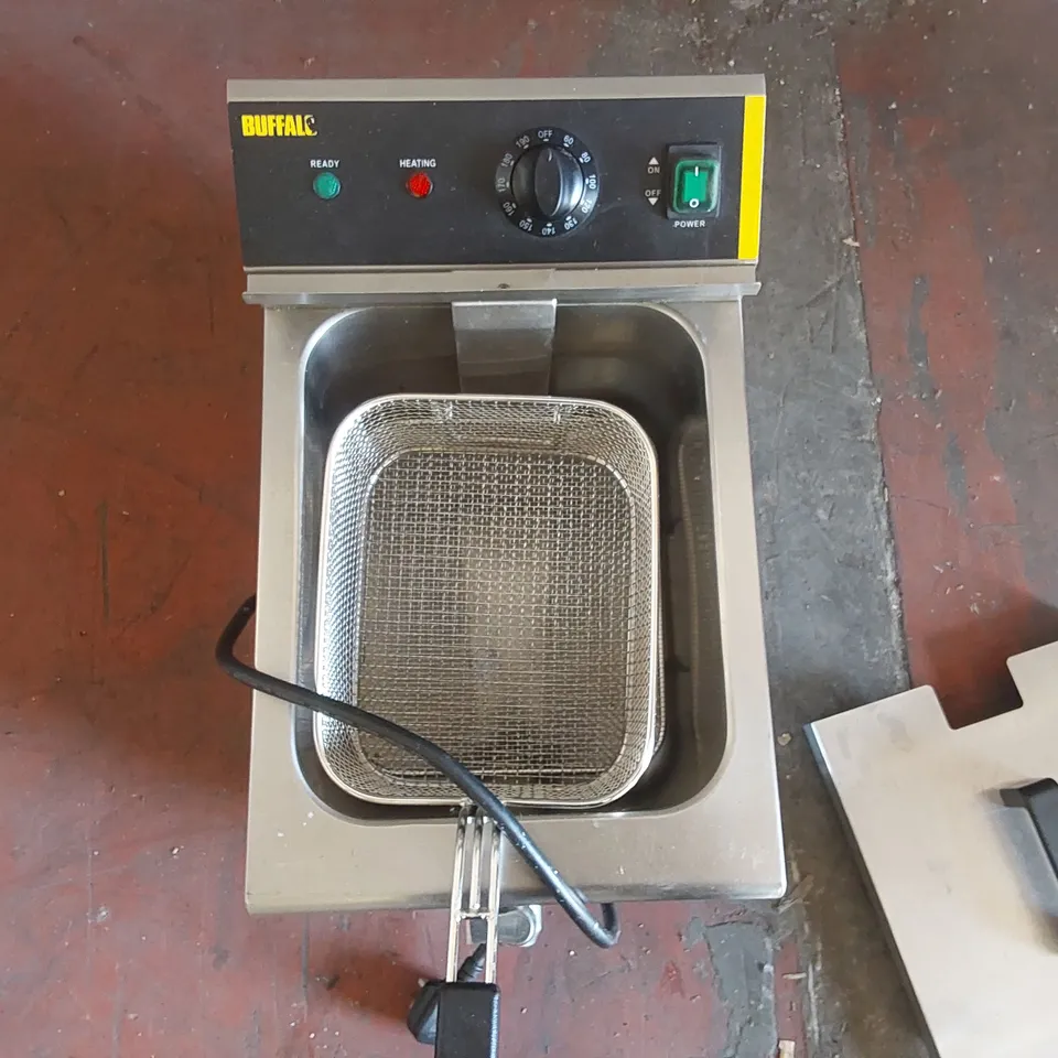 BUFFALO CP793 COMMERCIAL SINGLE BASKET FRYER