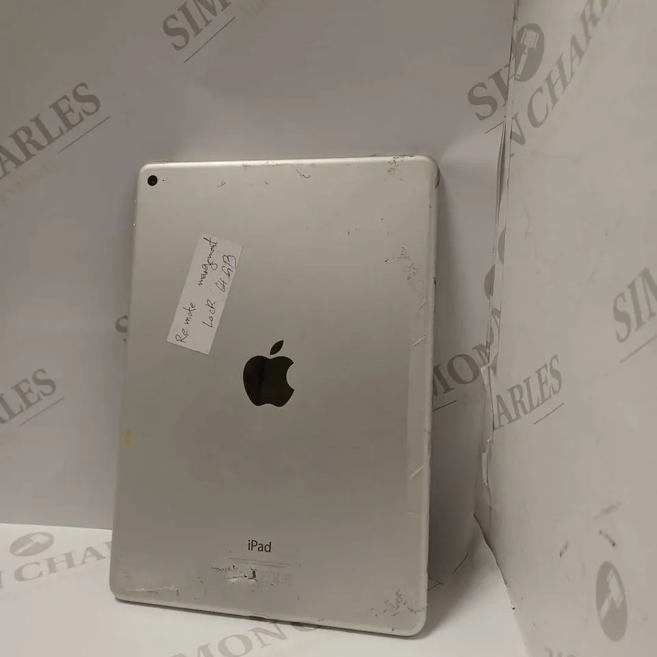 APPLE IPAD MODEL A1566 WITH NO SCREEN