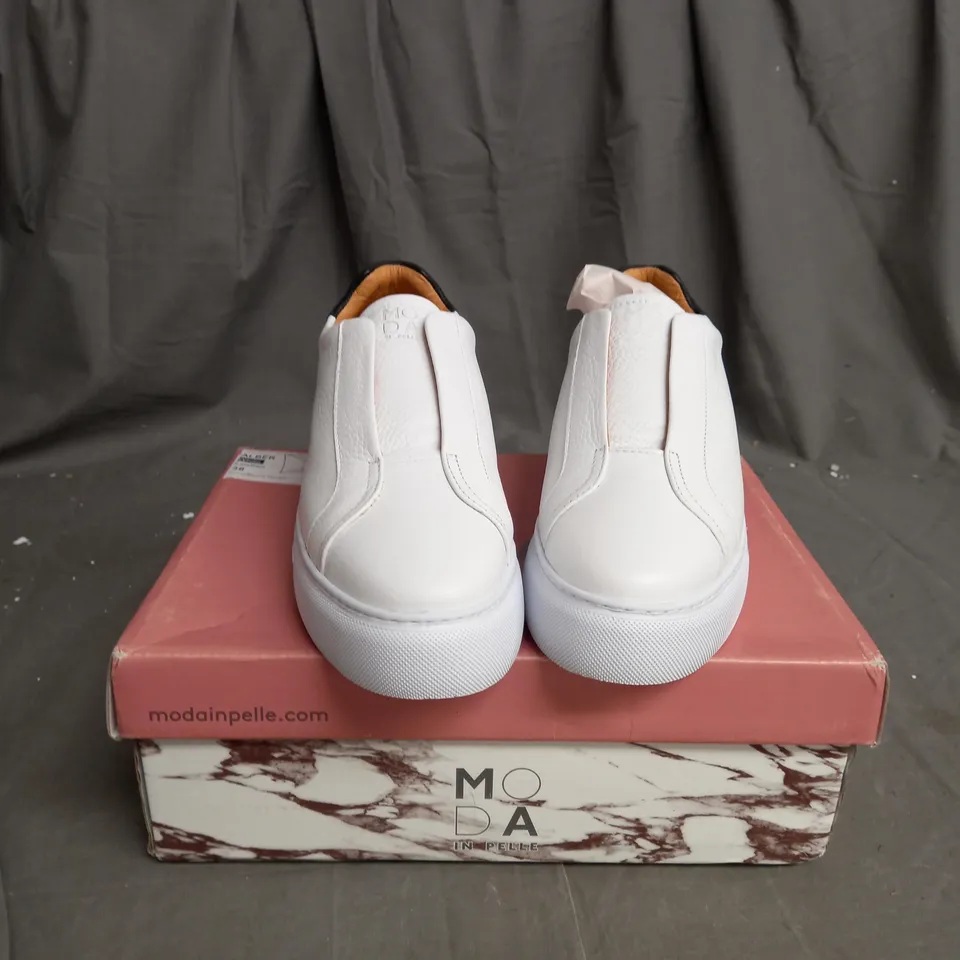 MODA IN PELLE SLIP ON TRAINERS IN WHITE SIZE 5