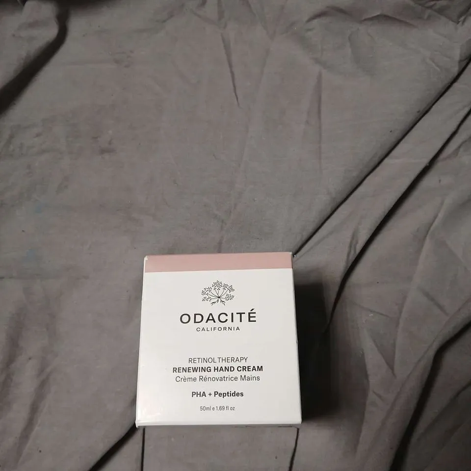 ODACITÉ CALIFORNIA RETINOL THERAPY RENEWING HAND CREAM – 50ML