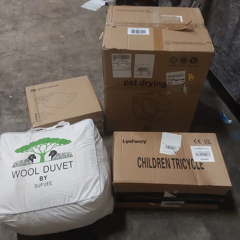 PALLET OF ASSORTED HOUSEHOLD GOODS AND PRODUCTS TO INCLUDE: BUGALOO PRAM, CHILDREN'S TRICYCLE, CAR SEAT, WOOL DUVET ECT