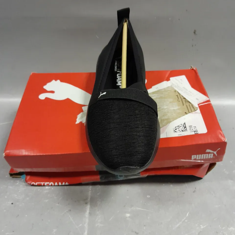 BOXED PAIR OF PUMA SOFT FOAM+ WOMENS SLIP ON SHOES - 6