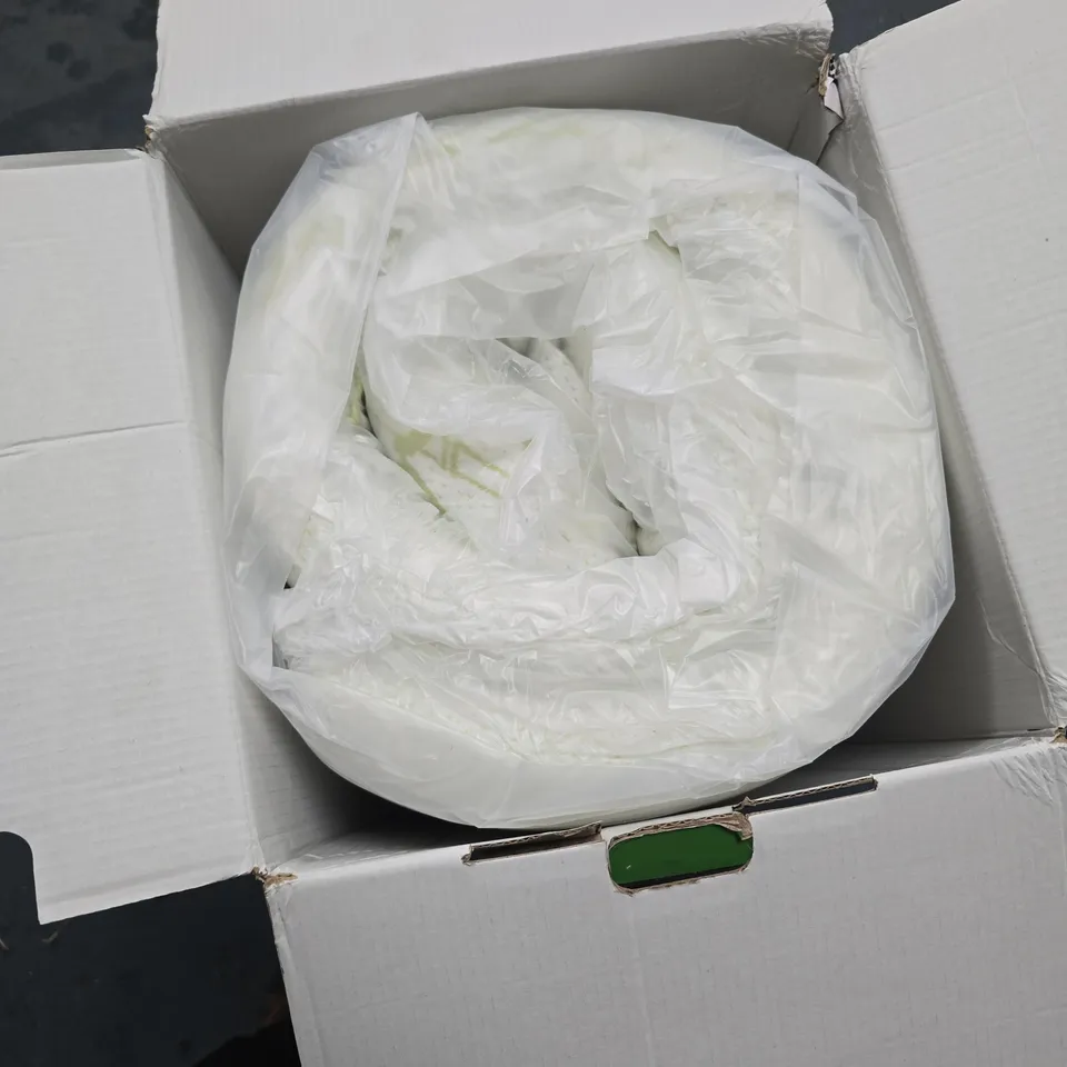 MOONSTAR LONDON KING OF BEDDING BAMBOO MEMORY FOAM MATTRESS TOPPER BOXED