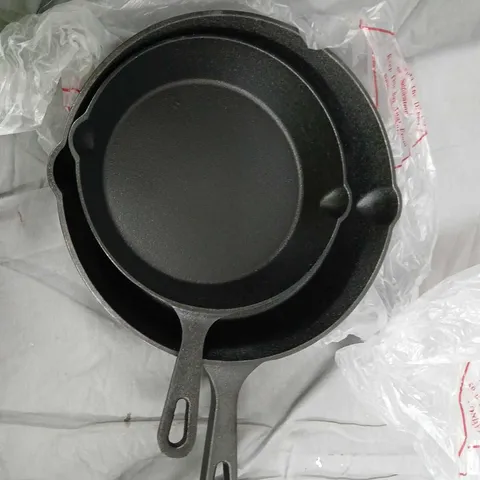 2 CAST IRON FRYING PAN WITH DUAL SIDE HANDLES – ROUND SKILLET