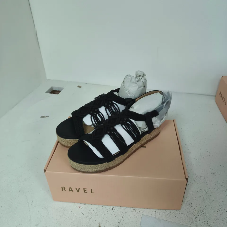 RAVEL MEDWAY RLP747 BLACK SANDALS – UK4 (EU37)