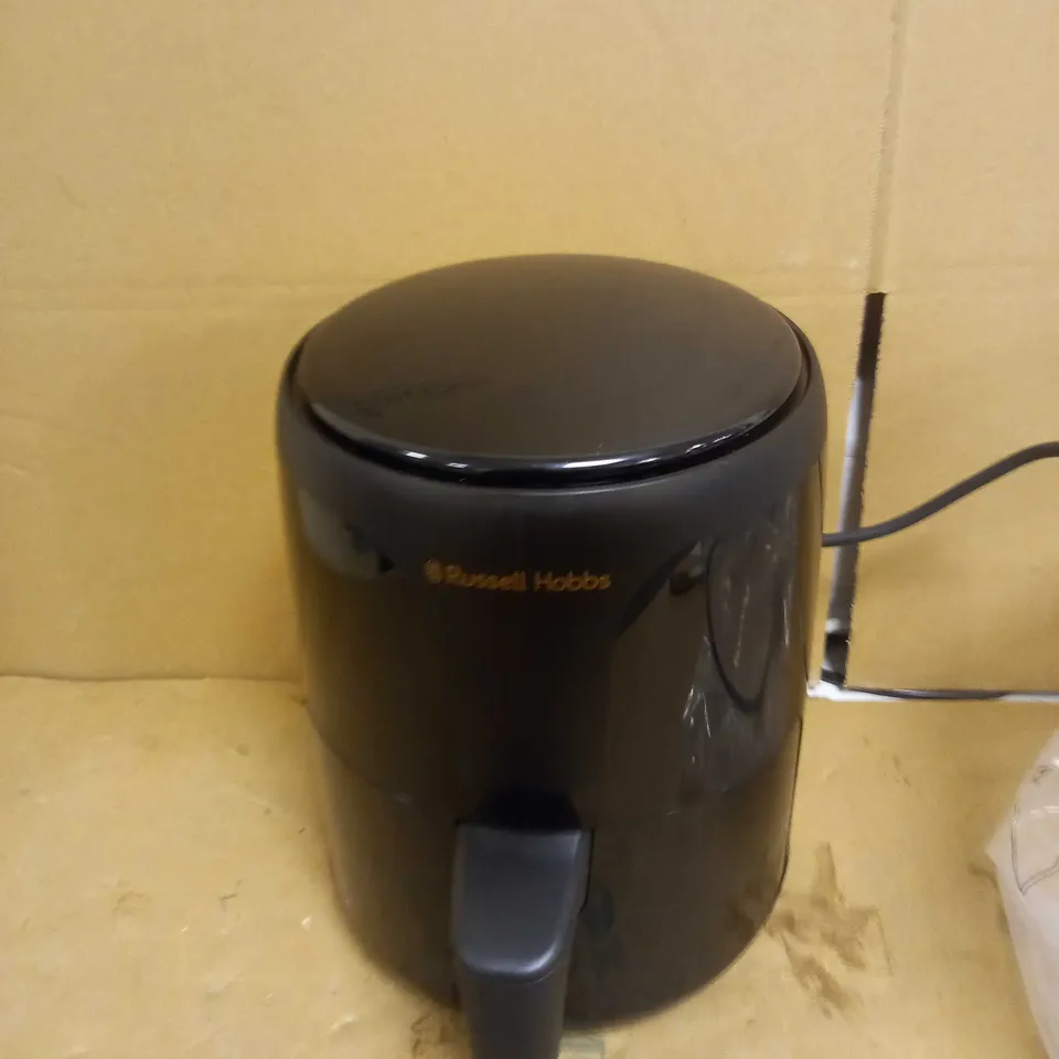 RUSSELL HOBBS AIR FRYER