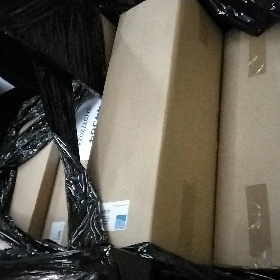 PALLET OF APPROX 24 ASSORTED BATHROOM FURNITURE TO INCLUDE BASIN DOORS, PLINTHS, 3 DRAWER CARCASS, FASCIAS AND PANELS