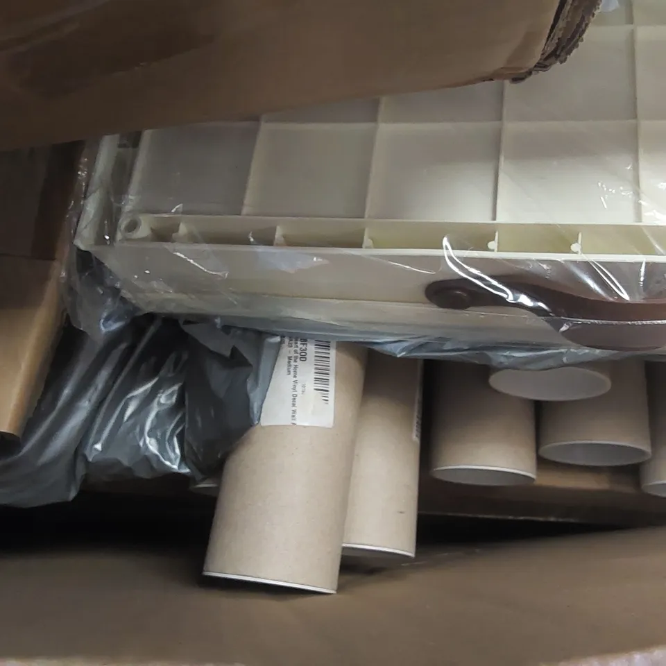 PALLET OF ASSORTED ITEMS INCLUDING: RETRACTABLE SAFETY GATE, RUGS, ARTIFICIAL PLANTS, VINYL WALL DECALS ECT