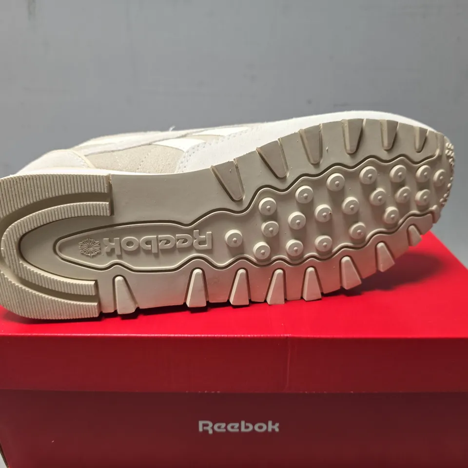 BOXED REEBOX RUNNING COURSE TRAINERS - UK 6 