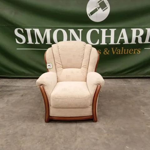 DIVANI ITALIAN MADE QUALITY FABRIC ARMCHAIR