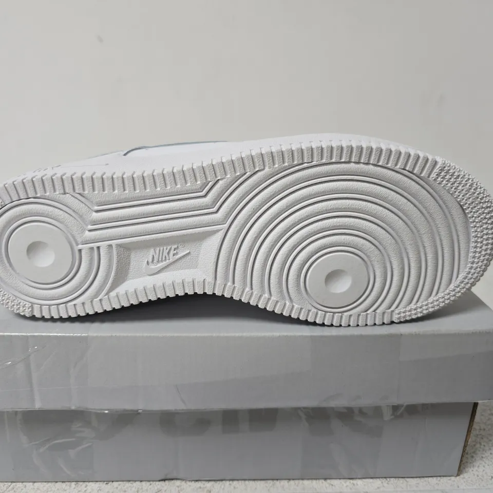 NIKE AIR FORCE 1 LE (GS) WHITE/WHITE UK 6Y