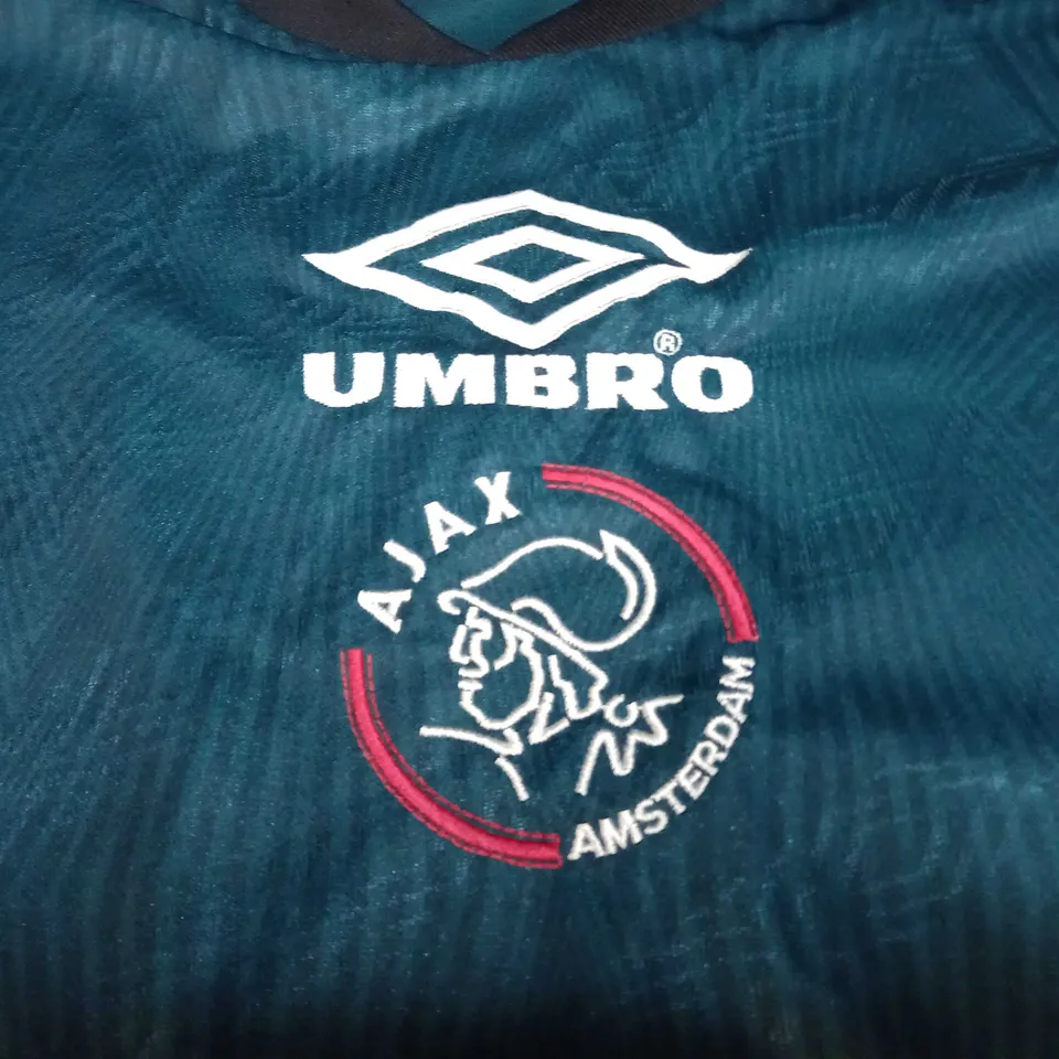 UMBRO AJAX CLASSIC FOOTBALL SHIRT - YEAR UNKNOWN - XXL