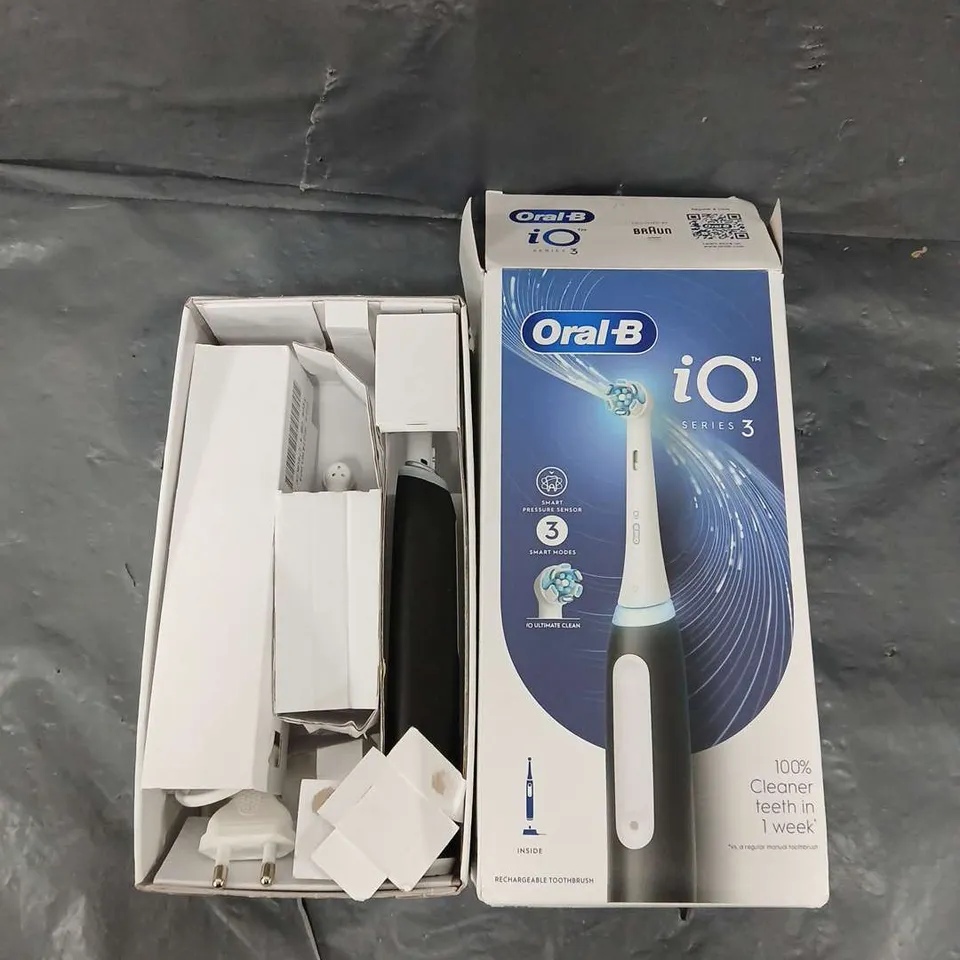 ORAL-B IO3 MATT BLACK 