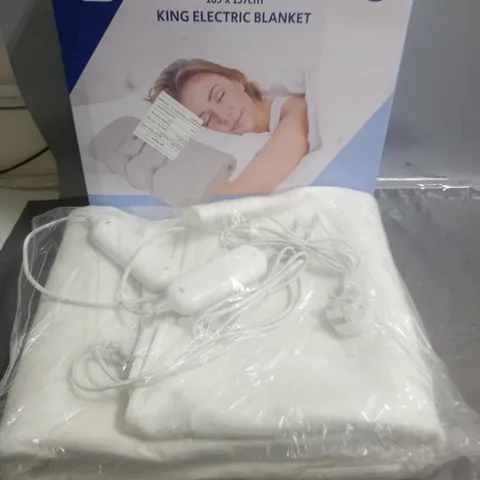 CUQOO KING ELECTRIC BLANKET - 167X137CM