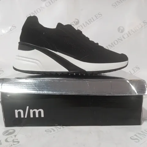 BOXED PAIR OF N/M SHOES IN BLACK UK SIZE 7