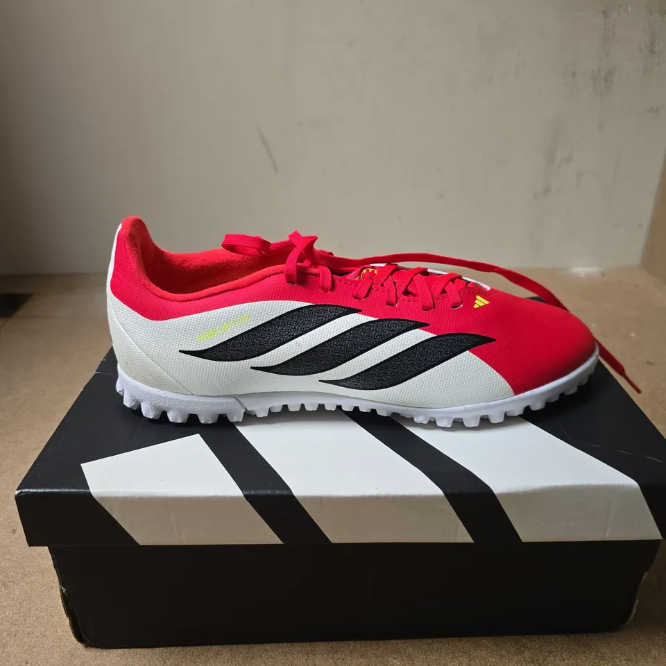 ADIDAS PREDATOR CLUB VEL TF J UK 5 CHILDRENS BOXED