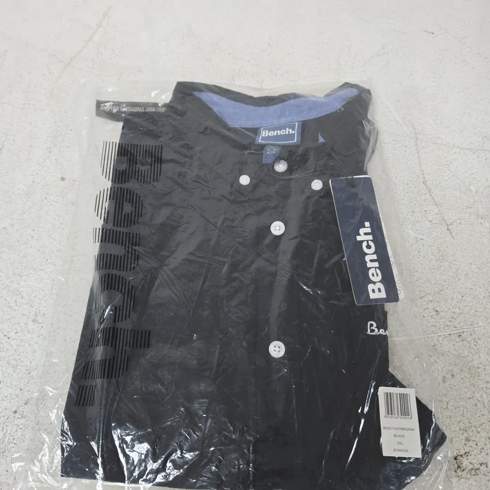 BENCH BUTTON SHIRT IN BLACK – XXL