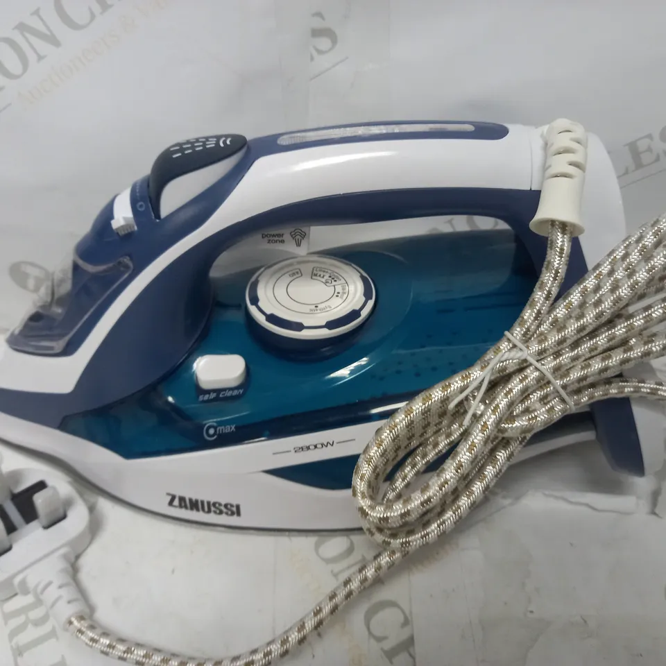 ZANUSSI ZSI-9270-BL IRON DRY & STEAM IRON, BLUE & WHITE