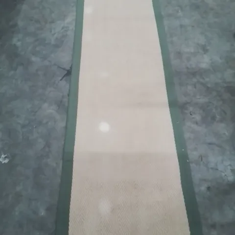 QUALITY DESIGNER AREA RUG - APPROXIMATELY 230X60CM