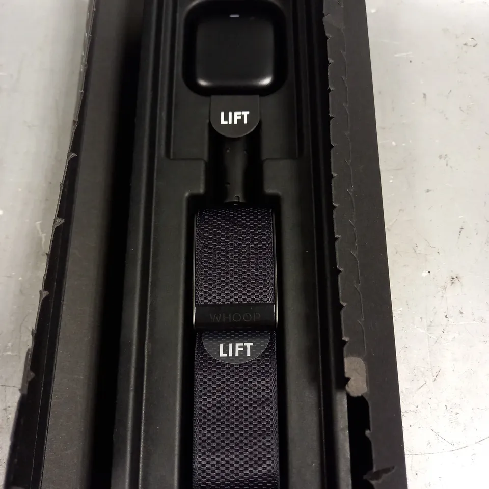 BOXED WHOOP 4.0 FITNESS TRACKER BAND 