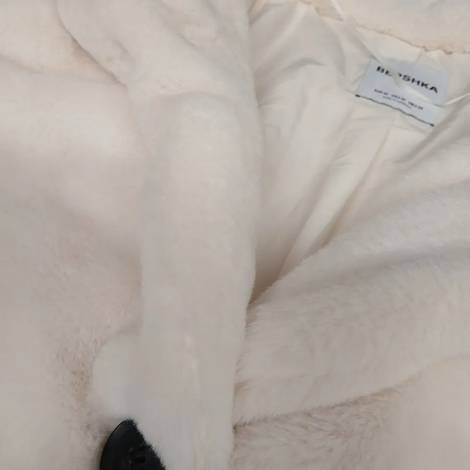 BERSHKA BUTTON FRONT COAT IN WHITE - M